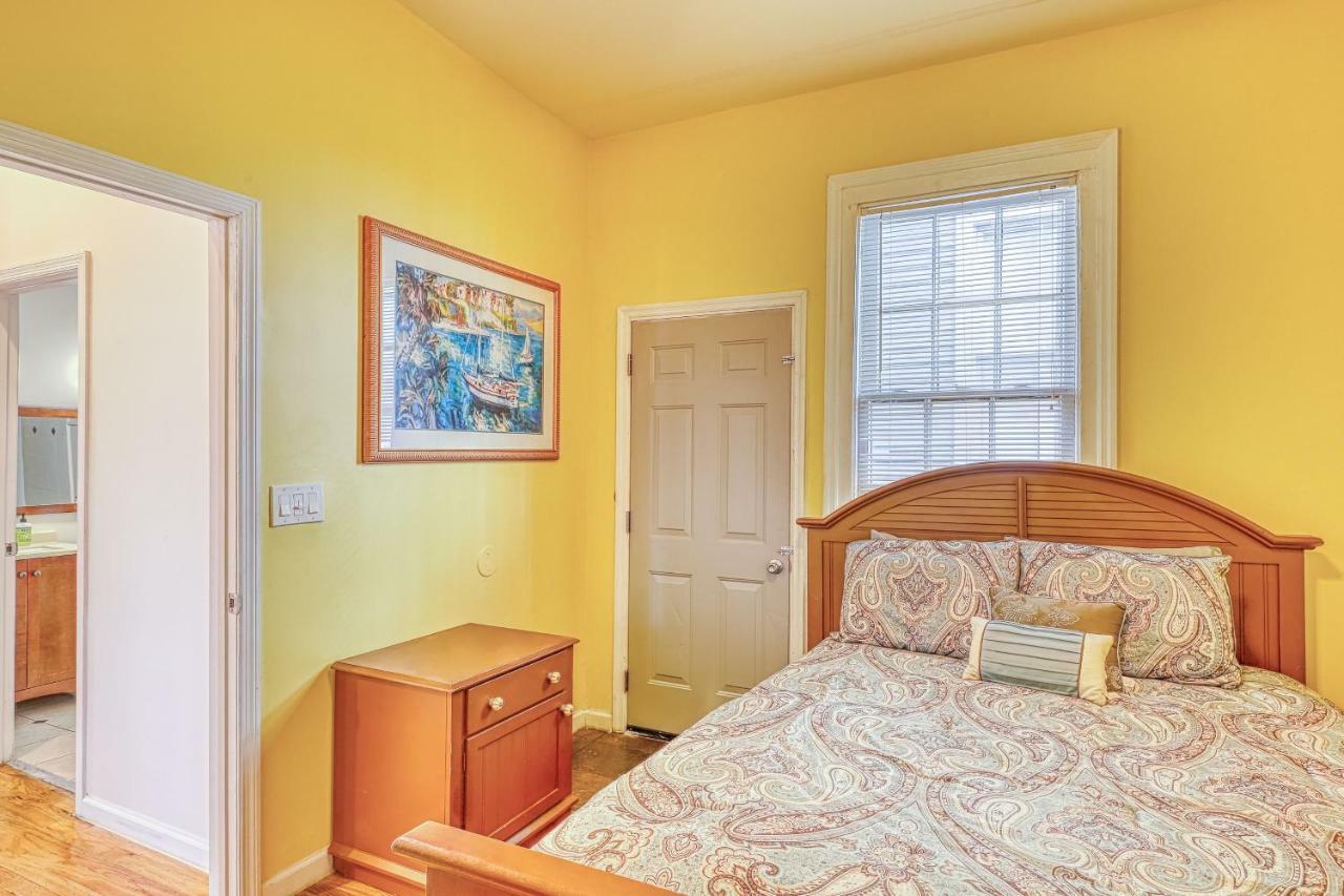 Savannah City Line Villa Exterior photo