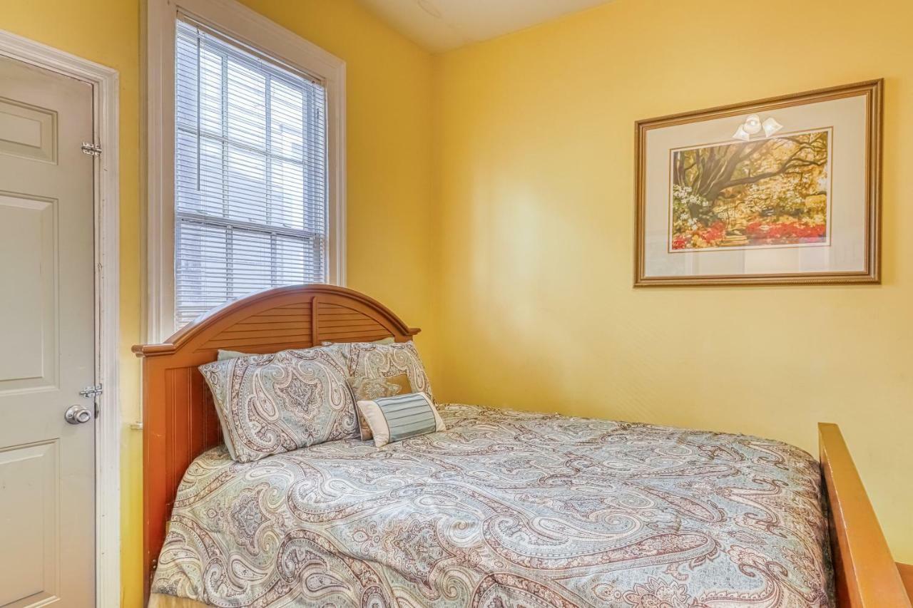 Savannah City Line Villa Exterior photo