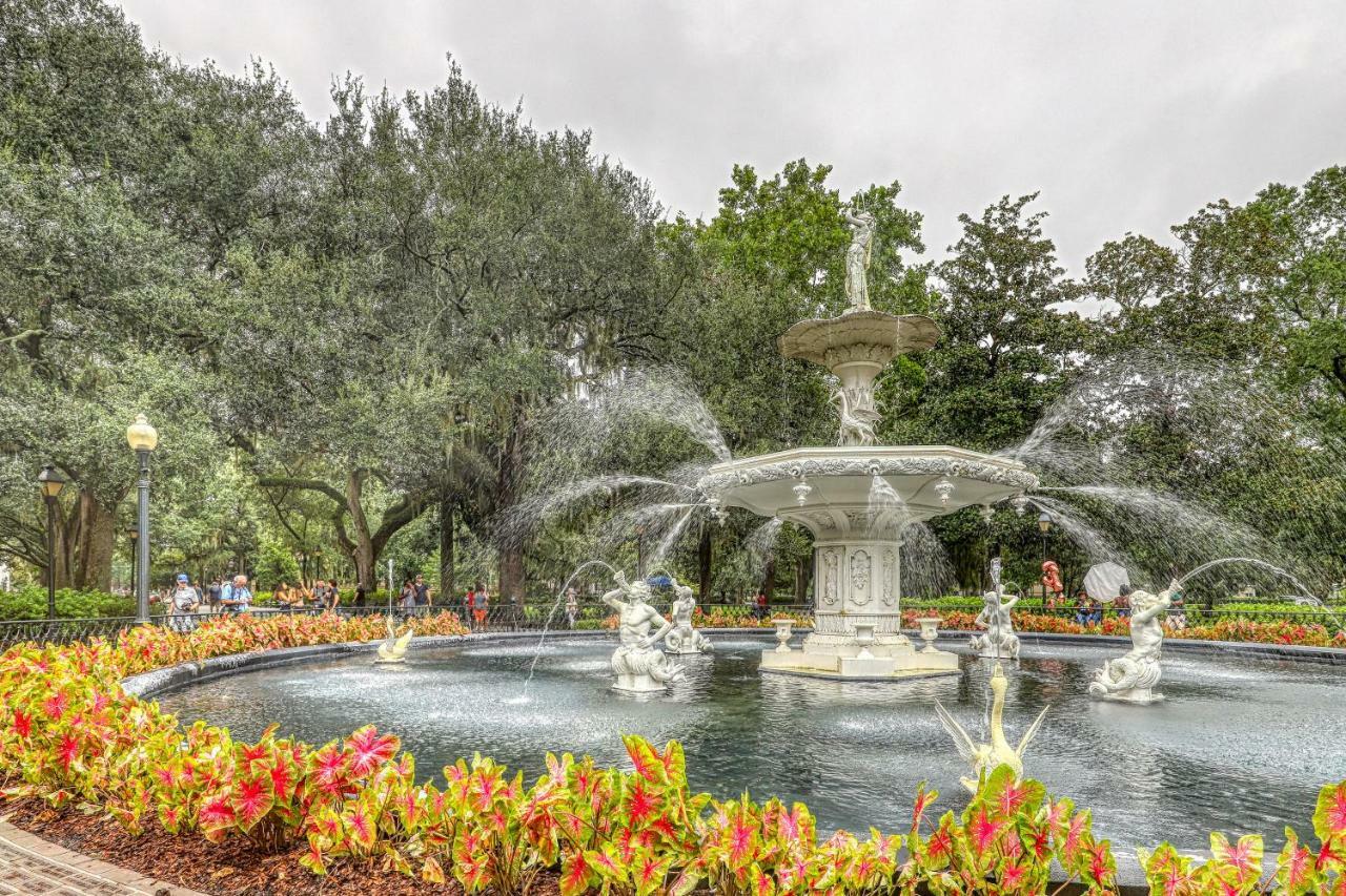 Savannah City Line Villa Exterior photo